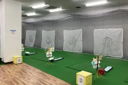 ステップゴルフ新羽店 施設写真