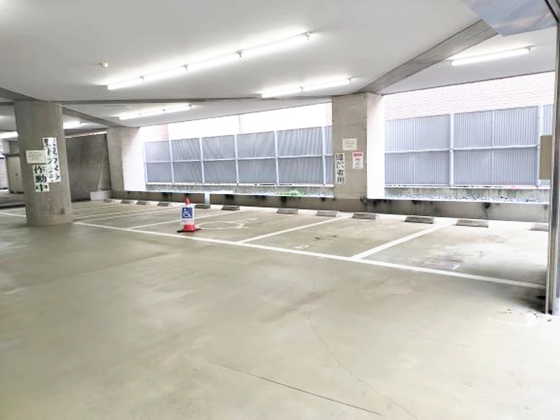 大阪市立中央屋内プールの施設写真