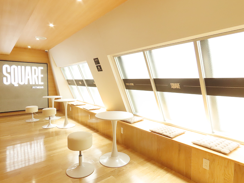 Square Fitness Ueno(スクエアフィットネス上野)のラウンジ