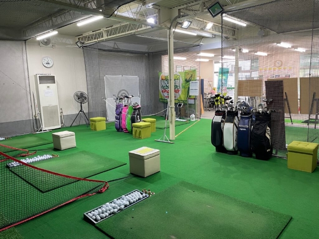 ステップゴルフ拝島店のゴルフレンジ